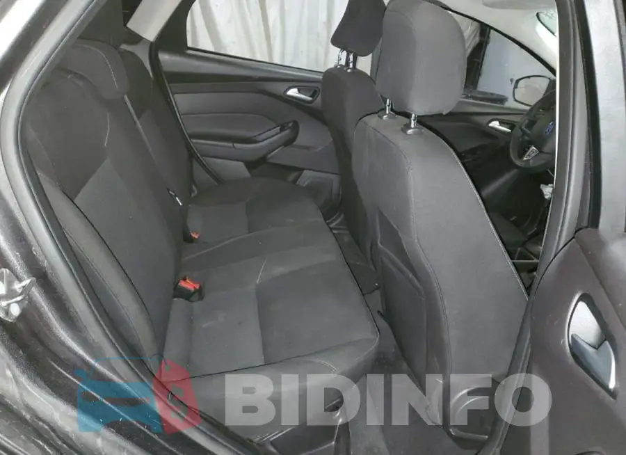 1FADP3F22FL207266 Photo# 10