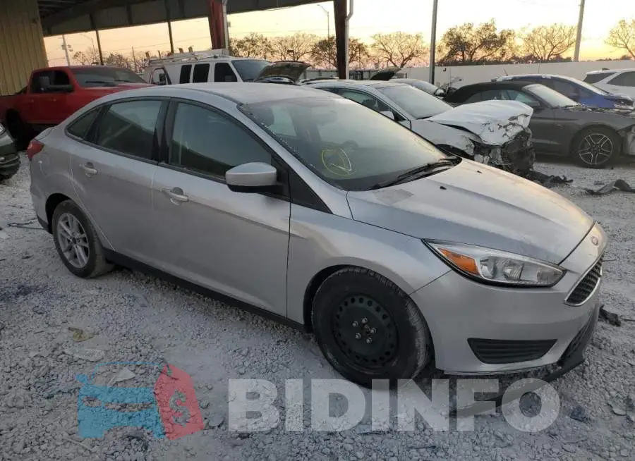 1FADP3F23JL279716 Photo# 4
