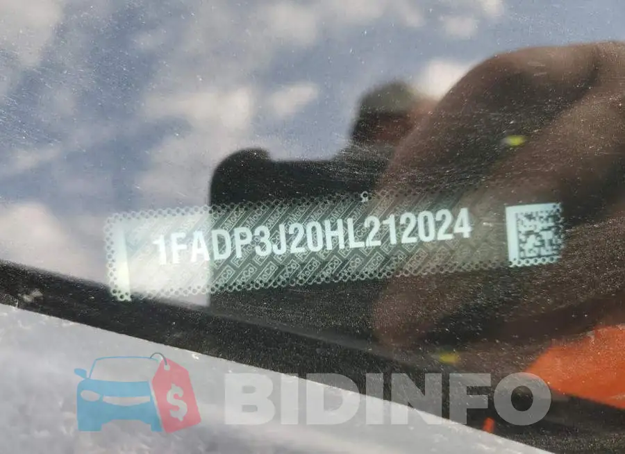 1FADP3J20HL212024 Photo# 12