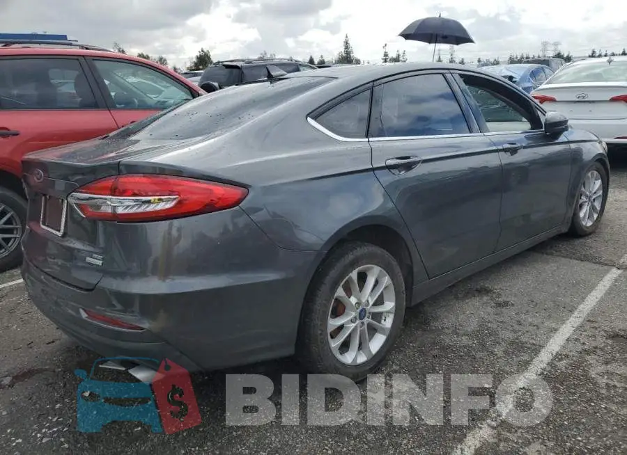 3FA6P0HDXKR149800 Photo# 3