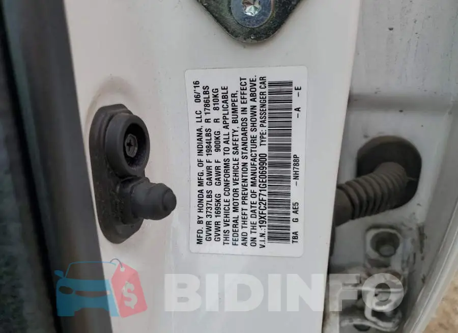 19XFC2F71GE069900 Photo# 12