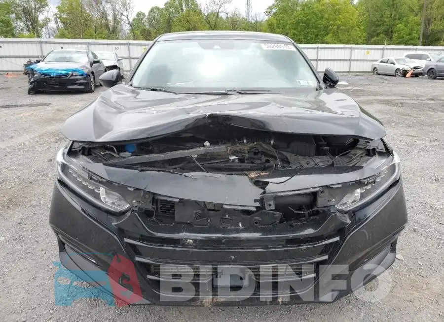 1HGCV2F50JA033087 Photo# 5
