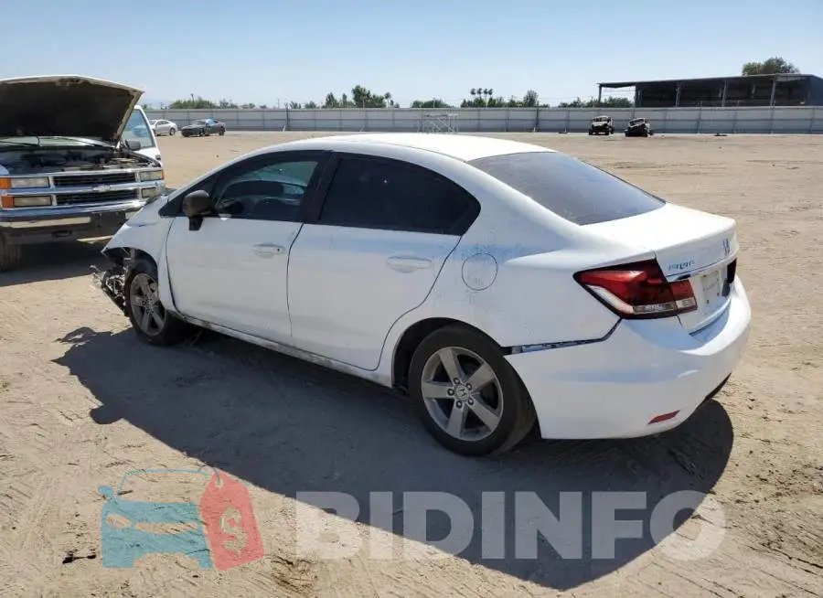 2HGFB2F57FH526828 Photo# 2