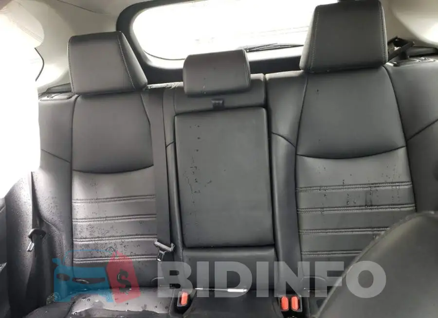2T3C1RFV1KW050180 Photo# 10
