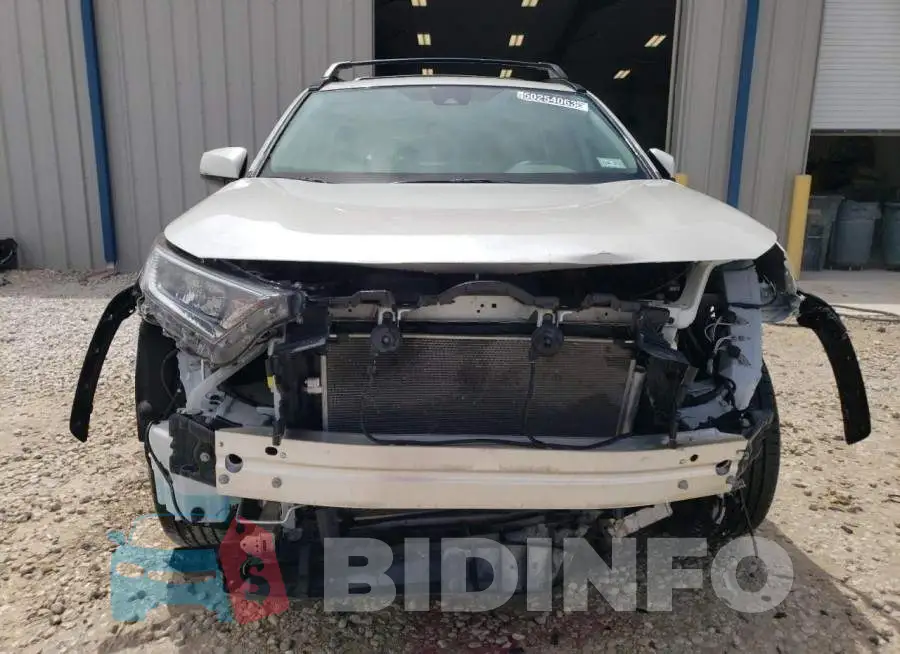 2T3C1RFV9MW145041 Photo# 5