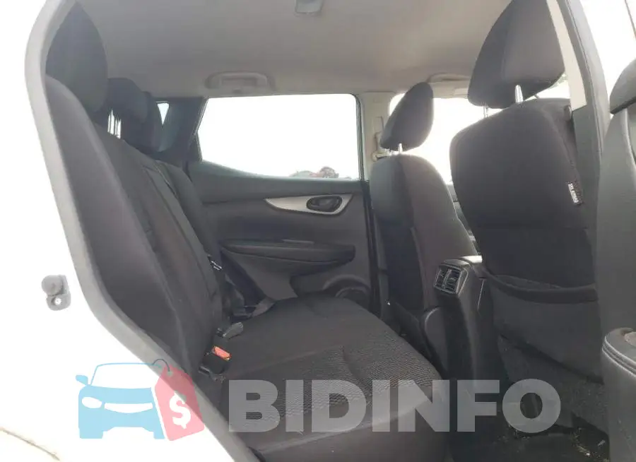 JN1BJ1CPXHW012575 Photo# 11