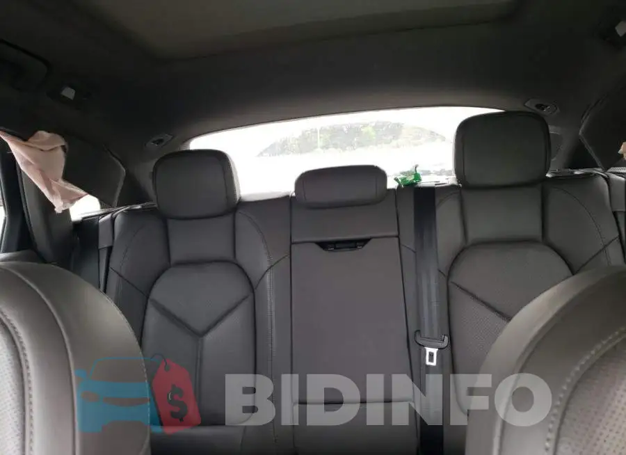 WP1AA2A58HLB01108 Photo# 10