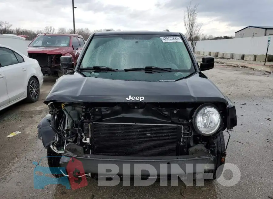 1C4NJPFB5ED813967 Photo# 5