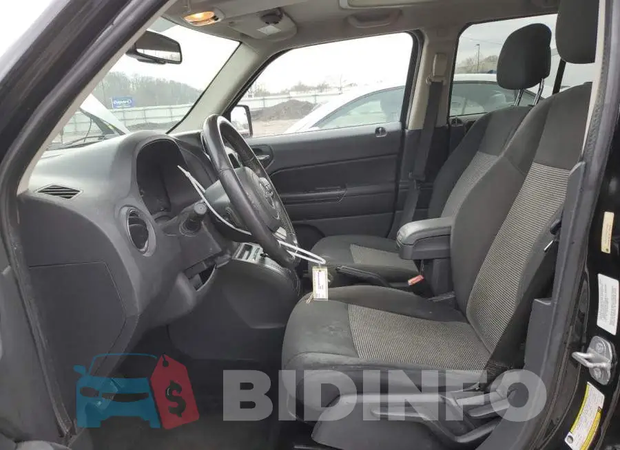 1C4NJPFB5ED813967 Photo# 7