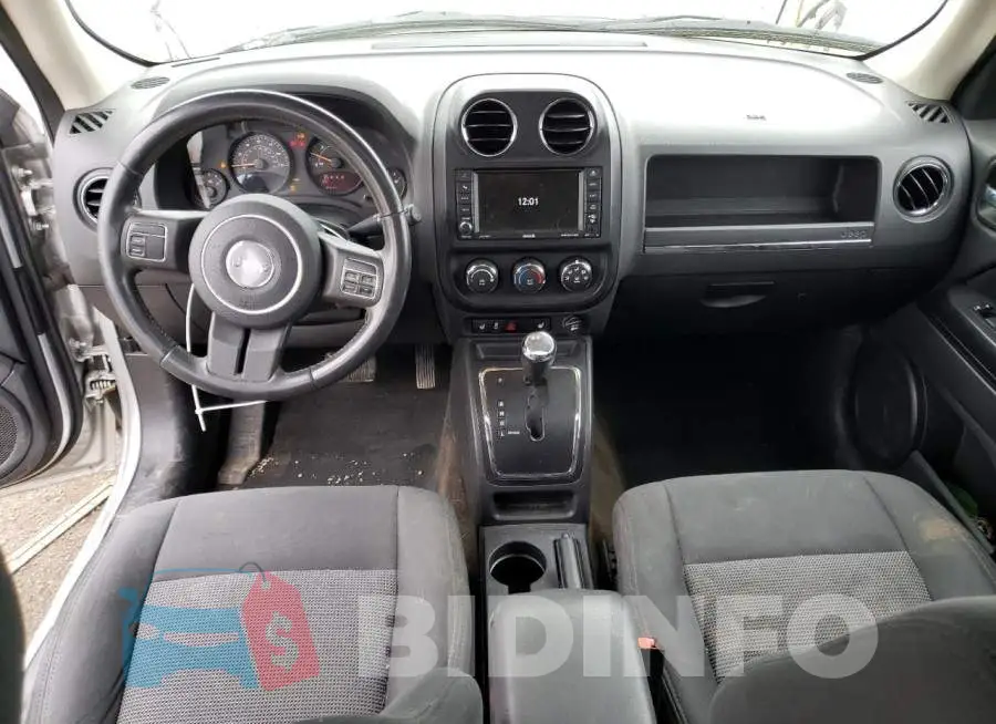1C4NJRFB5ED505516 Photo# 8