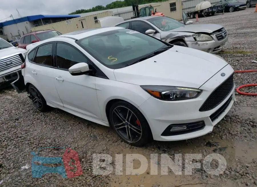1FADP3L93GL385321 Photo# 4