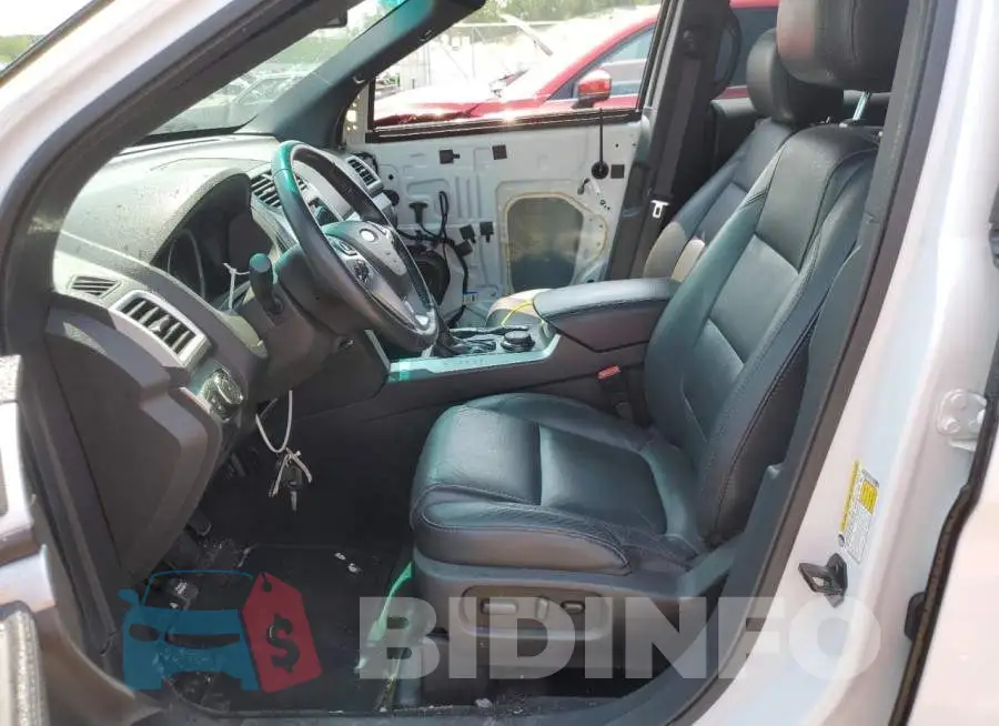 1FM5K8D80FGA44817 Photo# 7