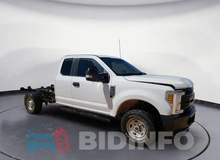 1FT7X2B63JEB30592 Photo# 4