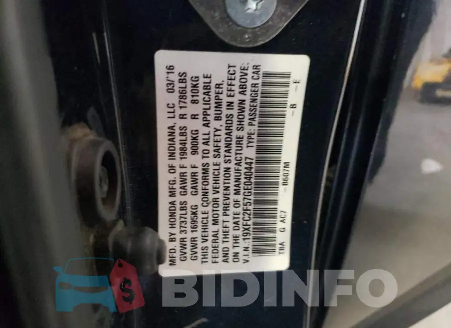19XFC2F57GE040447 Photo# 12