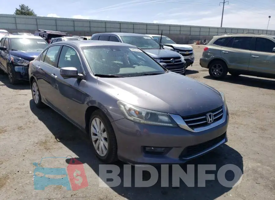 1HGCR2F85FA177210 Photo# 4