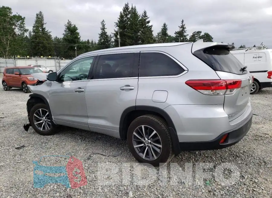 5TDJZRFH4JS862437 Photo# 2