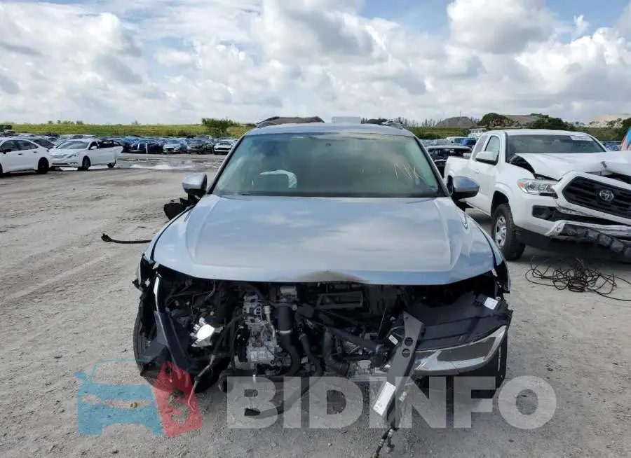 3VV1B7AX8LM109327 Photo# 5