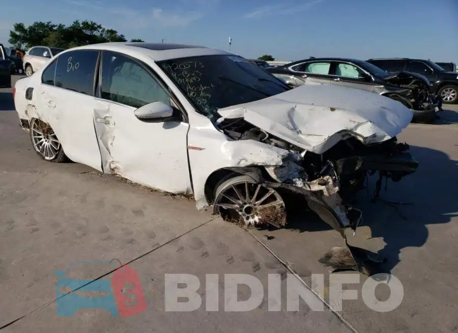 3VW5S7AJ8GM416978 Photo# 4