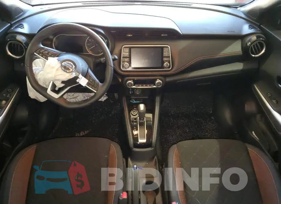 3N1CP5CU1KL488999 Photo# 8