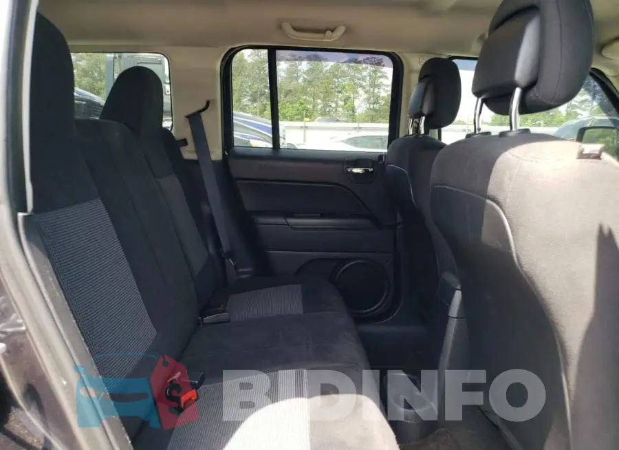1C4NJPBA9FD191002 Photo# 11