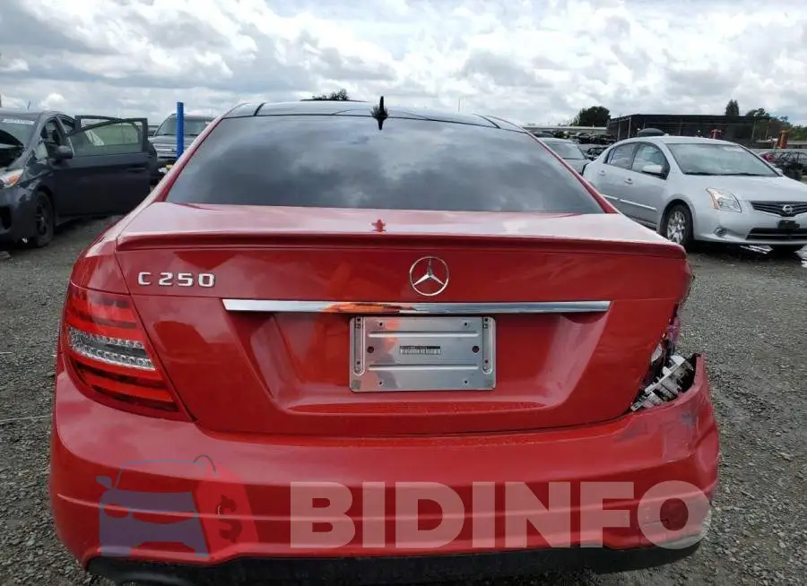 WDDGJ4HB8EG192734 Photo# 6