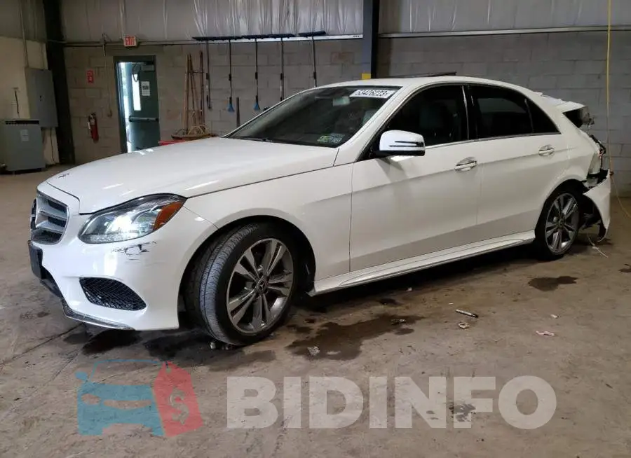 WDDHF8JB0FB102255 Photo# 1