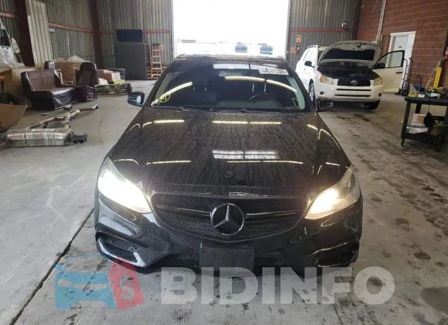 WDDHF8JB2EA896261 Photo# 5