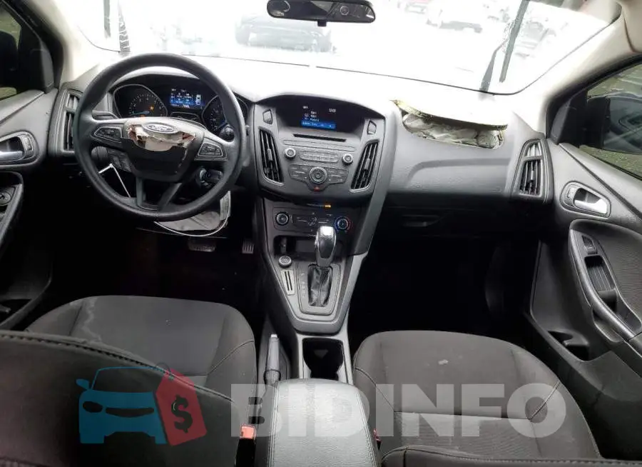 1FADP3F26GL277807 Photo# 8