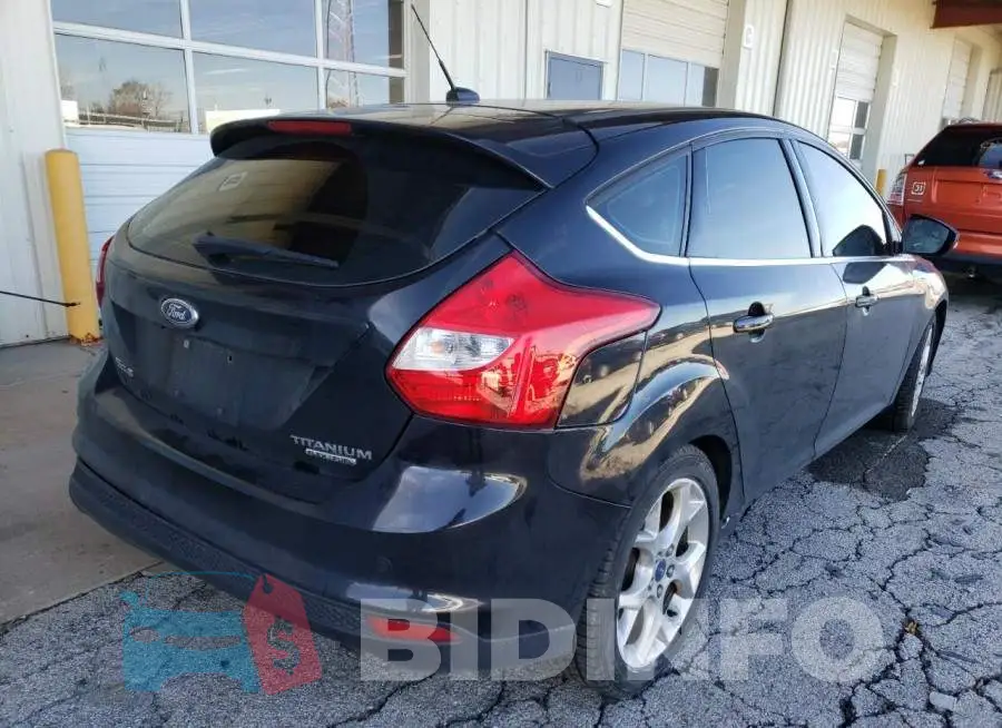 1FADP3N23EL246478 Photo# 4