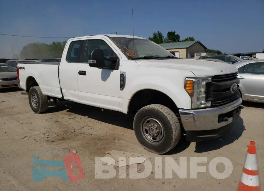 1FT7X2B63HEB83545 Photo# 4