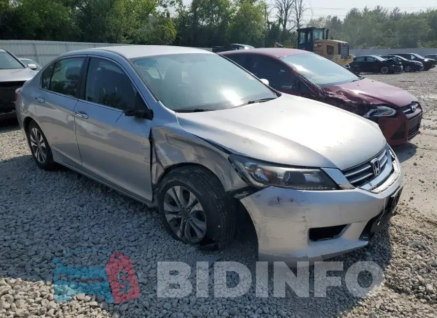 1HGCR2F32EA250441 Photo# 4