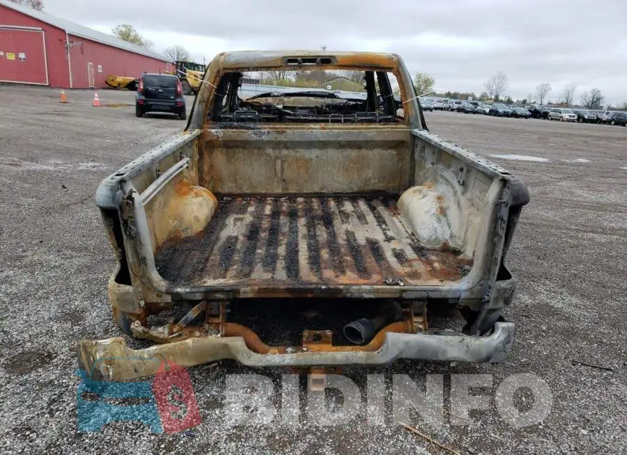 1C6SRFVT5NN260383 Photo# 6