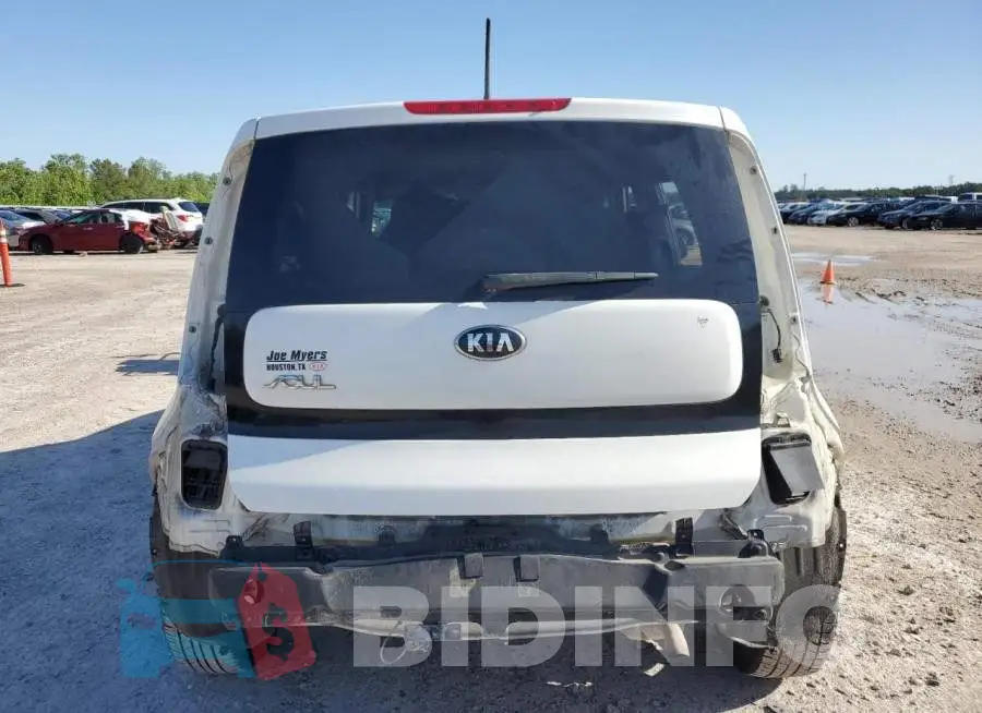 KNDJN2A22F7774803 Photo# 6