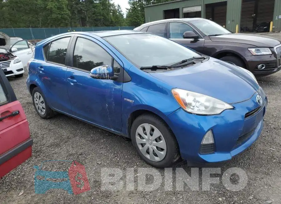 JTDKDTB39E1562874 Photo# 4