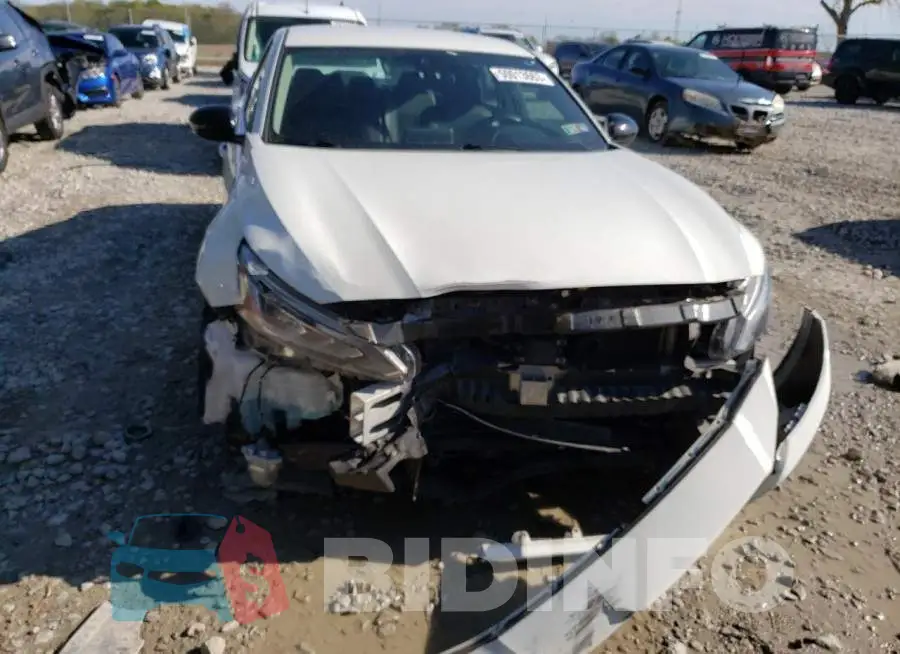 1N4BL4CV9LC231017 Photo# 5