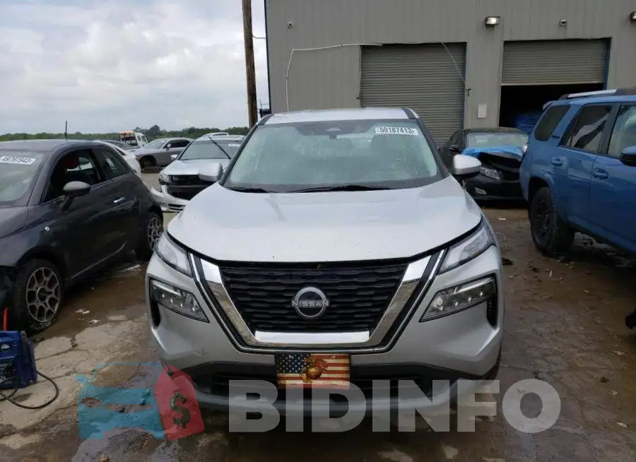 5N1BT3BA8PC765193 Photo# 5