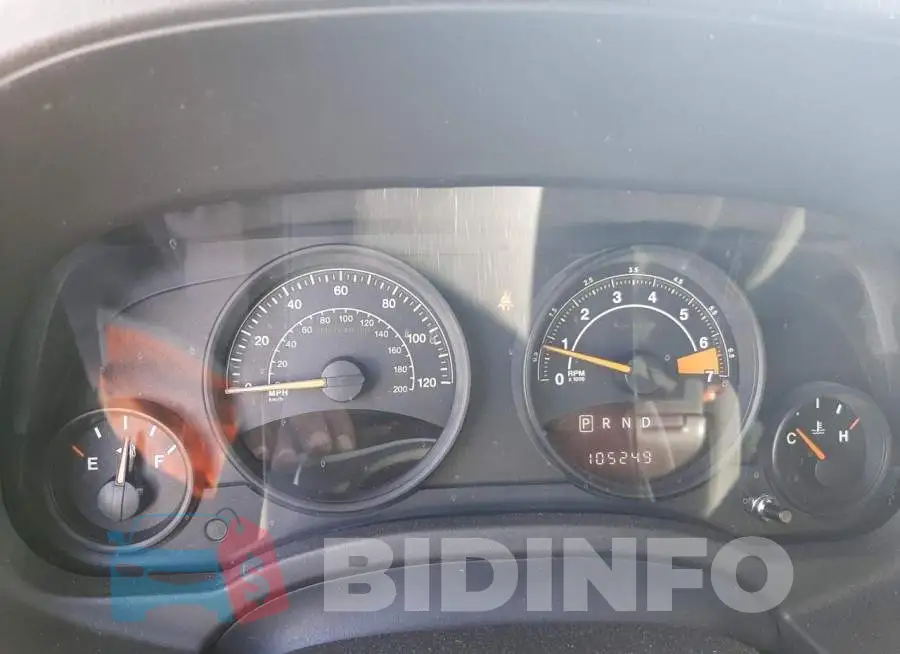 1C4NJPBBXGD700721 Photo# 9