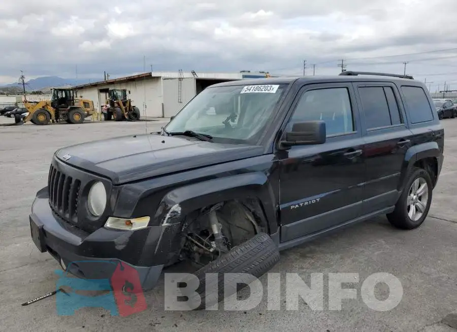 1C4NJPFB7ED822945 Photo# 1