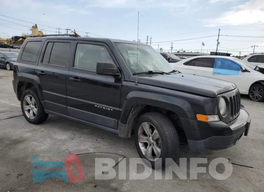 1C4NJPFB7ED822945 Photo# 4