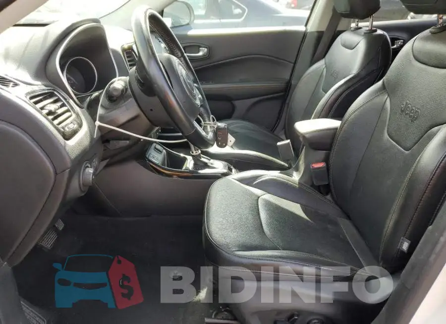 3C4NJCCB7LT165827 Photo# 7