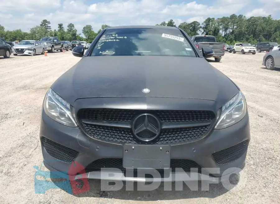 55SWF6EB6GU166989 Photo# 5