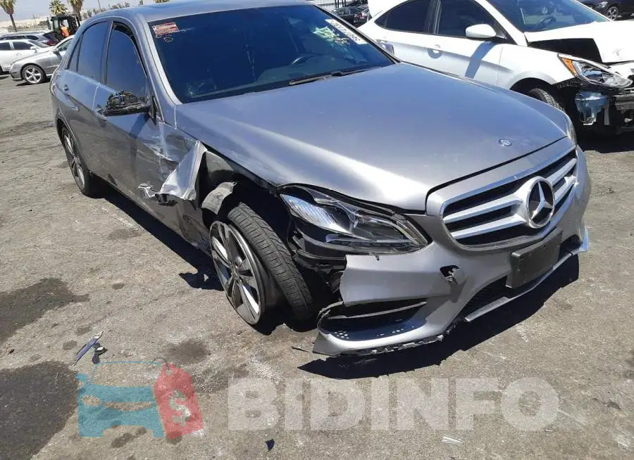 WDDHF5KB2FB096570 Photo# 9