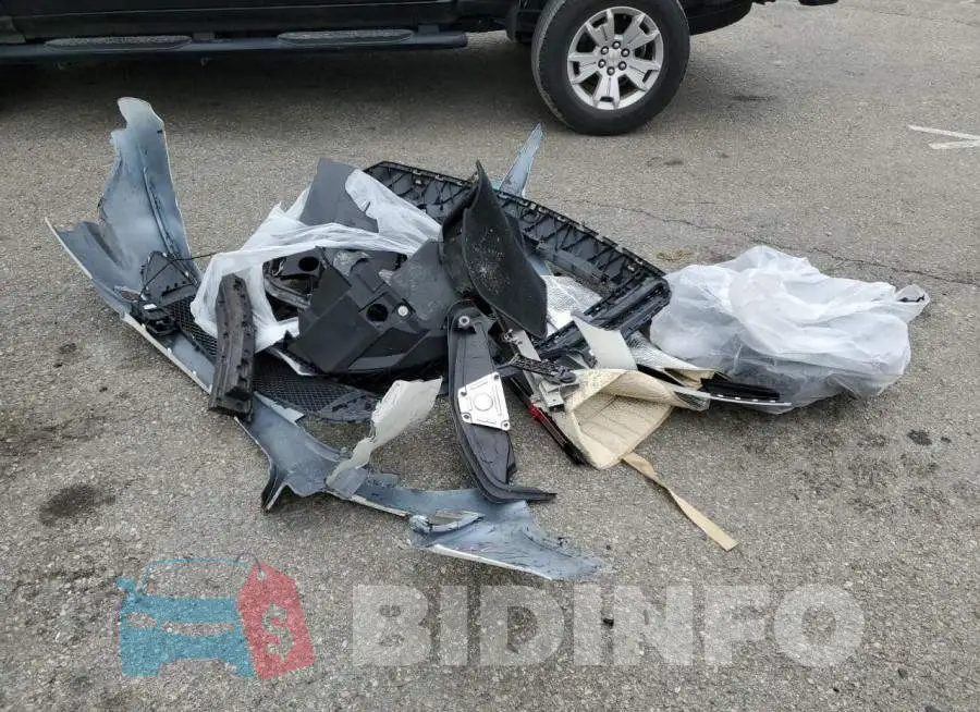 WDDSJ4EB1JN520175 Photo# 12
