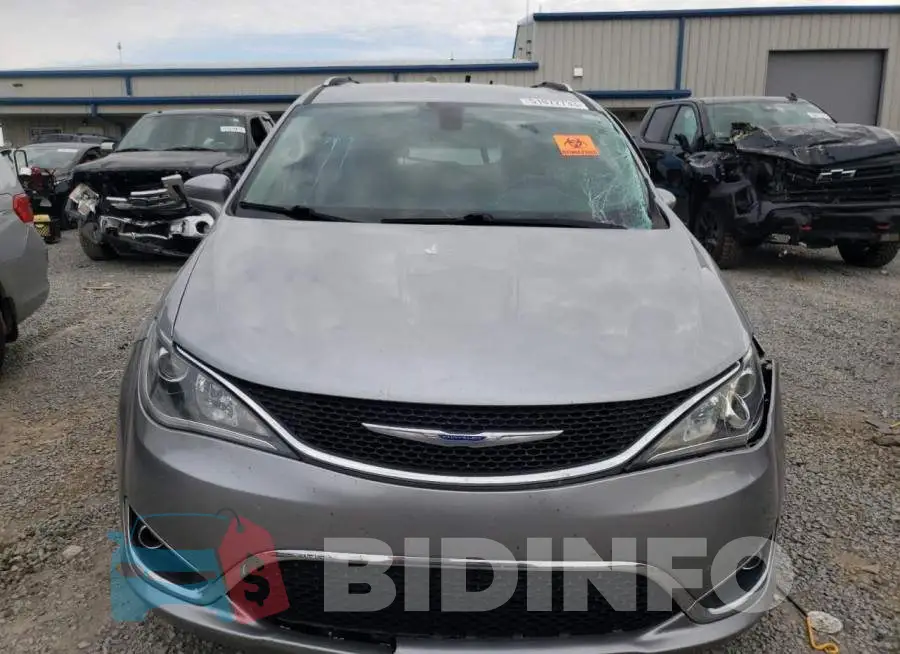 2C4RC1BG7KR539464 Photo# 5