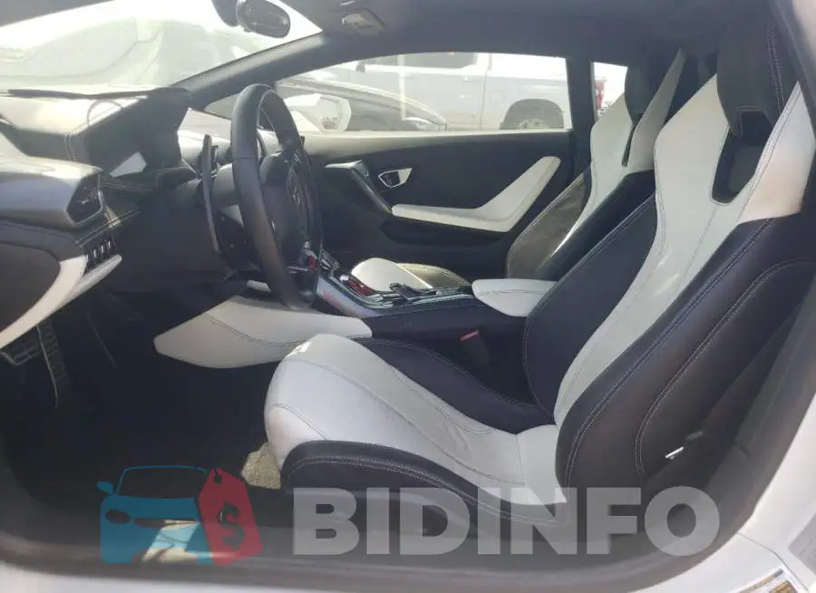 ZHWUC1ZF8FLA02263 Photo# 7