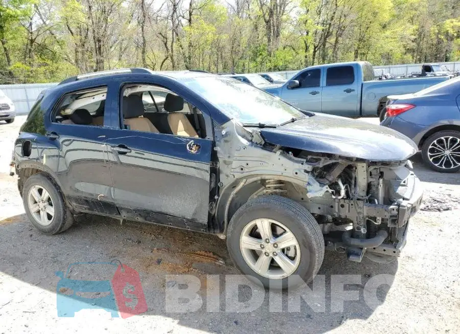 3GNCJLSB3LL228342 Photo# 4