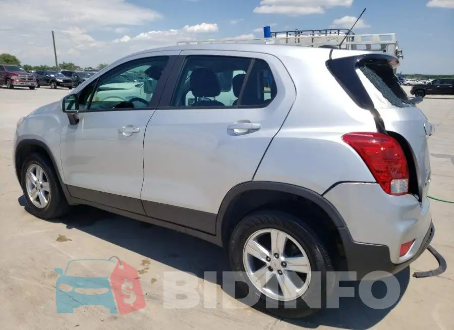 KL7CJNSB1JB729942 Photo# 2