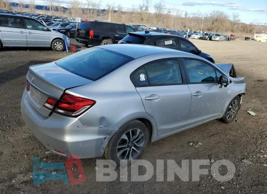 19XFB2F84FE241735 Photo# 3