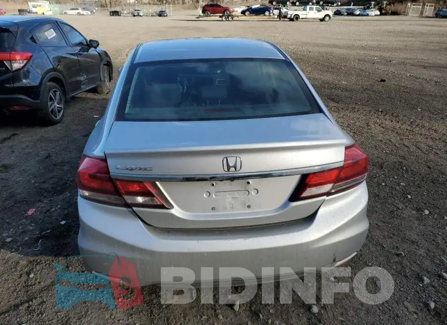 19XFB2F84FE241735 Photo# 6