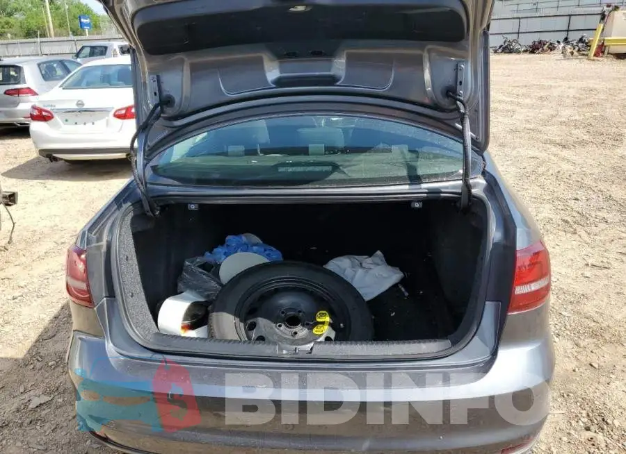 3VW2B7AJ0HM415411 Photo# 6